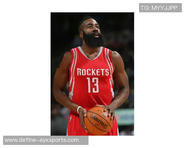 詹姆斯哈登的篮球之路与职业生涯的辉煌成就分析