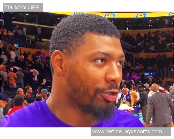 马库斯斯马特在NBA赛场上的影响力与领导力分析